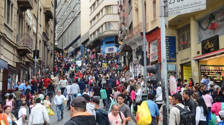 Confiança do comércio na economia cai pelo segundo mês consecutivo