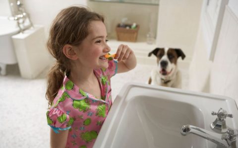 Má higiene bucal tem ligação com câncer, ataques cardíacos e problema nos rins