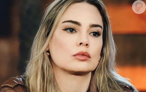 Rachel Sheherazade revela grande surpresa ao receber flores de mãe de participante de ‘A Fazenda 2023’: ‘Agradecimento…’