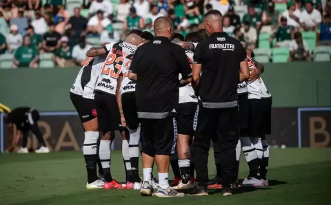 Na luta contra o Z4, Vasco venceu apenas duas partidas fora de casa no Brasileiro
