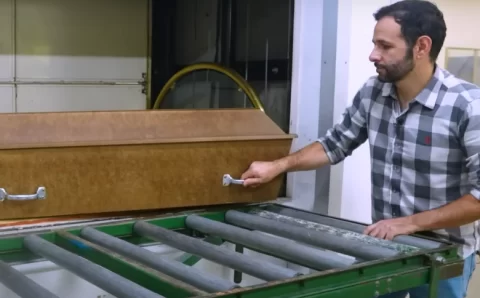 MEMENTO, HOMO, QUI ES PULVIS ET IN PULVERE REVERTERIS:  ENSINAMENTO BÍBLICO: Você já viu uma cremação de perto? Manual do Mundo mostra como é todo o processo