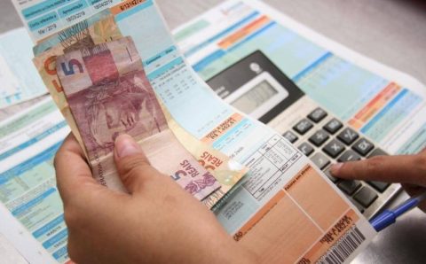 Alta na gasolina ajuda a aumentar a inflação de setembro em 0,26%