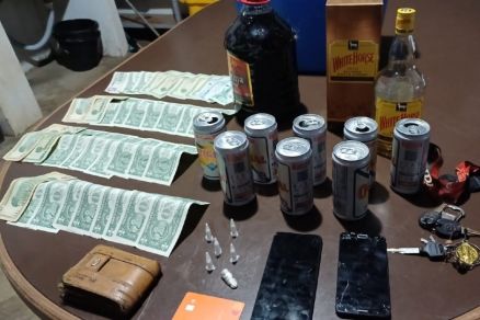 PM flagra drogas e menores em festa na casa de influencer em MT