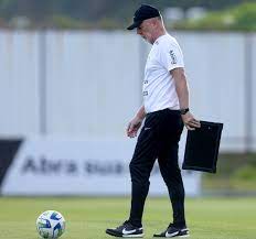 Mano Menezes pretende “padronizar” Corinthians nesta data Fifa; entenda