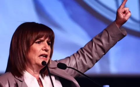 Argentina: Patricia Bullrich anuncia apoio a Javier Milei no 2º turno das eleições presidenciais