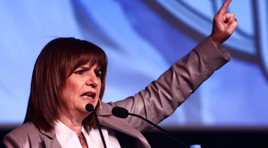Argentina: Patricia Bullrich anuncia apoio a Javier Milei no 2º turno das eleições presidenciais