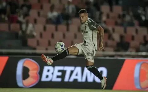 Paulinho reclama da arbitragem após empate com América-MG e lamenta resultado: “Não foi o suficiente”