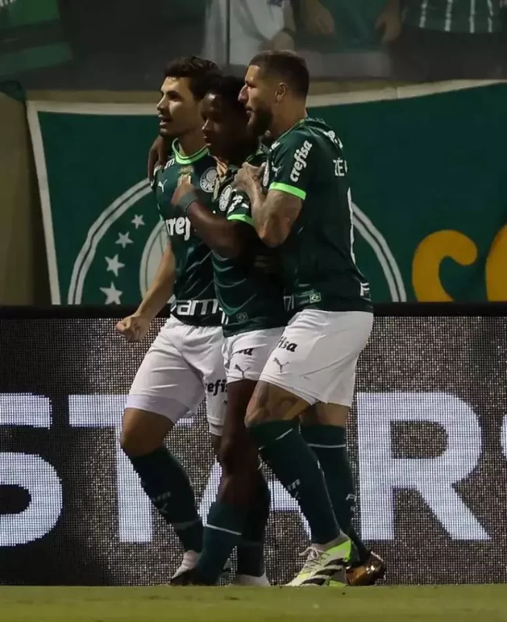 Endrick se iguala a Raphael Veiga na artilharia do Palmeiras no Campeonato Brasileiro