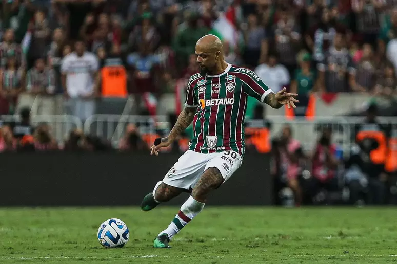 Felipe Melo revela ter jogado a final da Libertadores pelo Fluminense lesionado