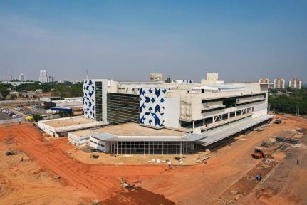 MT:  34 ANOS ABANDONADA:  Construção do Hospital Central do Estado já está 92% executada
