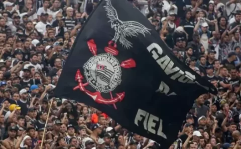 Tobias, goleiro da invasão corintiana no Maracanã, morre aos 75 anos