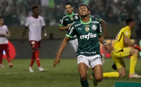 Mesmo após dois meses de jejum no Palmeiras, Rony tem segunda temporada mais artilheira da carreira