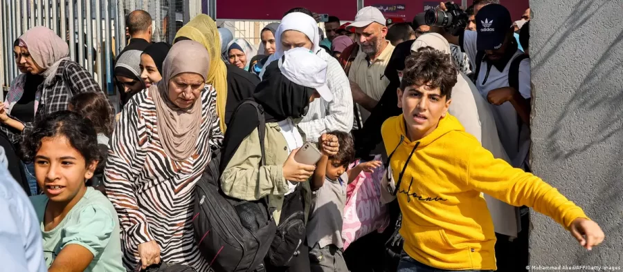 Primeiro grupo de feridos e estrangeiros deixa Gaza