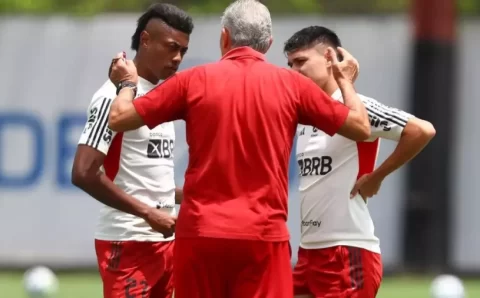 Após Flamengo igualar pontuação do Palmeiras, Tite ainda evita falar em título