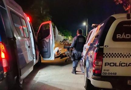 Adolescente é morto com 4 tiros durante entrega de espetinho; suspeito é preso