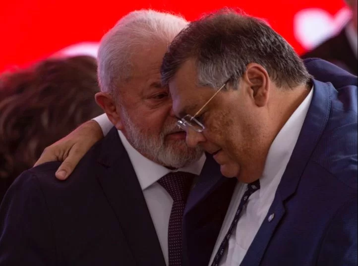 Lula decide indicar Flávio Dino para o STF e Gonet para a PGR