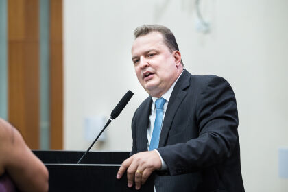 MT:  Com medo de comprometer chapa, PSB ‘veta’ vereadora e dá carta branca para deputado barrar reeleição de Kalil