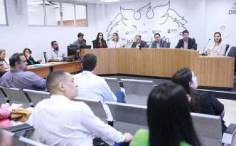 MT:  CONVOCAÇÃO:   Secretário de Saúde presta esclarecimentos à ALMT sobre atraso em pagamentos e suspensão de serviços