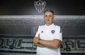 Atlético-MG oficializa a contratação de ex-técnico do sub-17 do Corinthians
