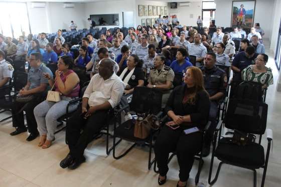 MT:   EM CUIABÁ:   Proerd e Setasc promovem debate sobre o papel da segurança pública na inclusão escolar