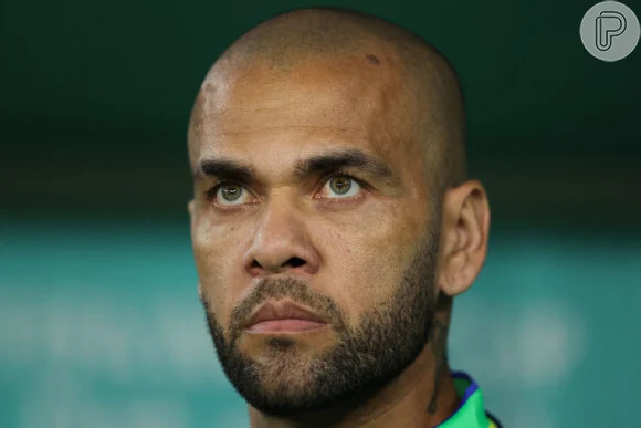 Daniel Alves vive sequência de derrotas na Justiça e está cada vez mais próximo da prisão