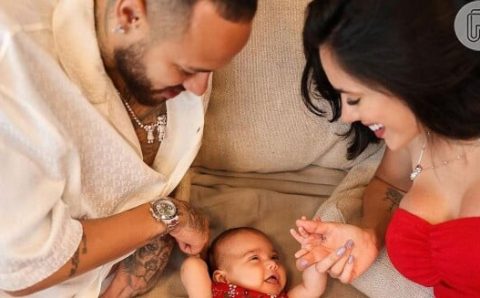 Juntos! Neymar e Bruna Biancardi surgem em novas fotos com Mavie e amiga do casal reage: ‘Apegada’