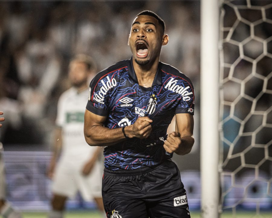Joaquim aceita redução salarial e segue no Santos para a próxima temporada