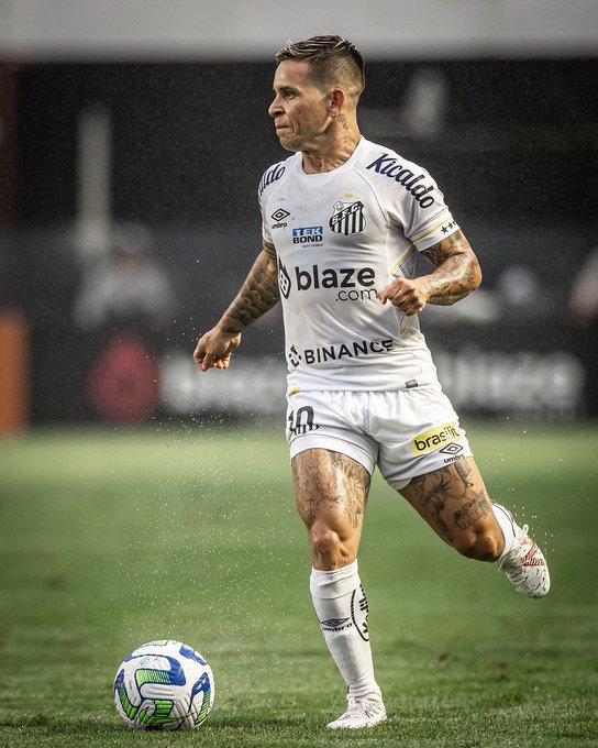 Santos oficializa empréstimo de Soteldo ao Grêmio; veja os detalhes