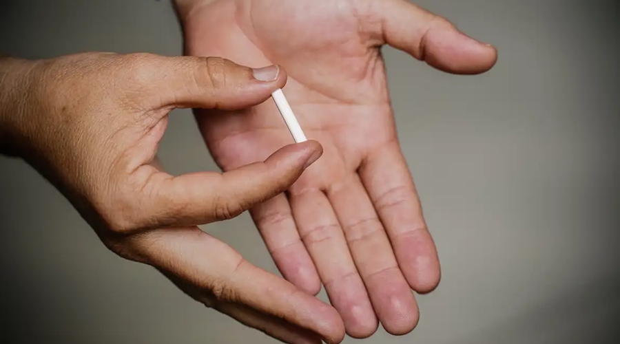 PEDIDO PÚBLICO:   Sociedades médicas cobram providência da Anvisa contra ‘chip da beleza’