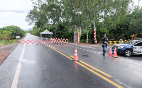 MT:  Trânsito na rodovia Cuiabá-Chapada está liberado em meia pista, mas segue proibido para ônibus e caminhões