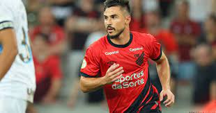 Santos busca a contratação de Willian Bigode para a temporada de 2024