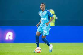 Internacional prepara anúncio do zagueiro Robert Renan, ex-Corinthians