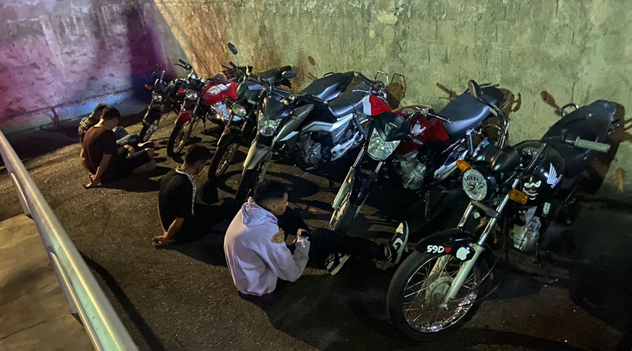 DIREÇÃO PERIGOSA: Grupo de motoqueiros divulga encontro para ‘Bololô de Natal’ nas redes sociais e integrantes são presos pela Polícia Militar