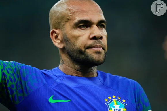 Prisão de Daniel Alves: Saiba o que aconteceu com fortuna do jogador para precisar de ajuda de Neymar