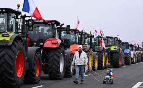 Comissão Europeia diz que negociações com Mercosul continuam