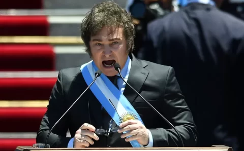 Justiça argentina suspende reforma trabalhista em “decretaço” de Milei