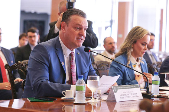 MT:   PRODUTORES DE SOJA EM CRISE:   Agricultura vai ajudar setor com crédito em dólar e prorrogação de dívidas,0