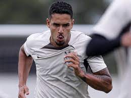 Corinthians confirma saída de Lucas Veríssimo para o futebol do Catar