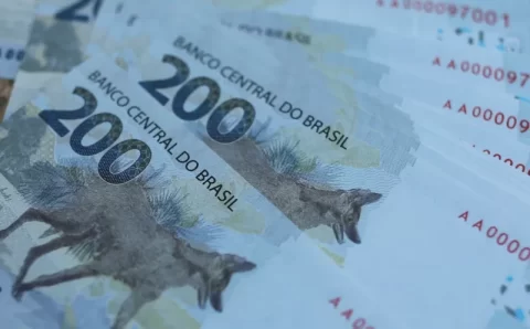 Eleições e conflitos vão levar desaceleração e incertezas à economia em 2024, dizem especialistas