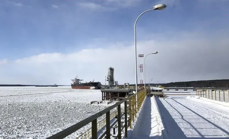 Incêndio atinge terminal da maior produtora de gás natural da Rússia no Mar Báltico