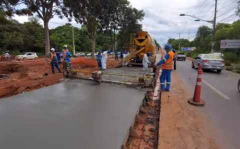 MT:  AVENIDA DO CPA:   Pista do BRT começa a ser concretada em Cuiabá