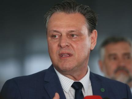 MT:  ESTUDA MEDIDAS PARA AJUDA:  Fávaro reconhece perdas, mas nega crise no agro este ano