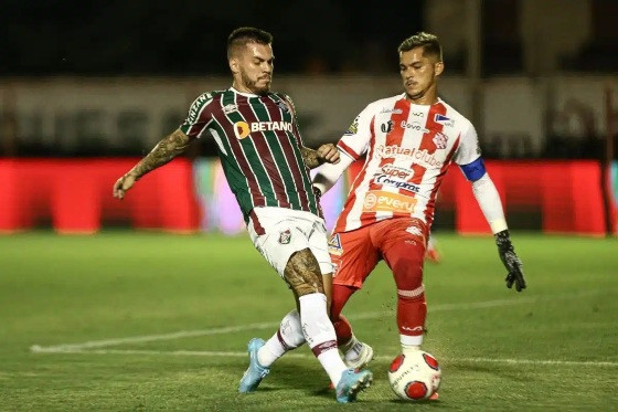 CAMPEONATO CARIOCA:   Fluminense goleia o Bangu de virada na volta dos titulares e lidera o Campeonato Carioca