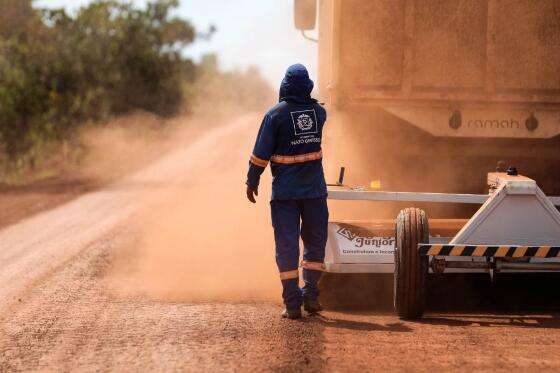 MT:  MELHORIAS:   Enquanto Mauro trava batalha com jornalistas, Emanuel Pinheiro pode tirar proveito da situação