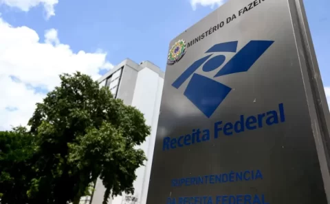 Leilão da Receita Federal terá celular a R$ 450 e carro por R$ 13 mil; veja como participar