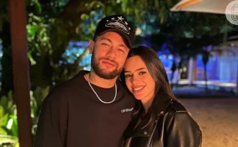 Voltaram? Neymar compartilha momento íntimo com Bruna Biancardi após traições e web reage: ‘Esporte favorito é humilhar’