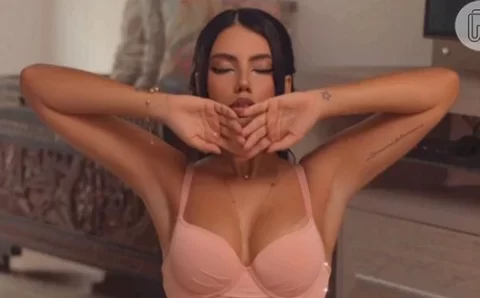 ‘BBB 24’: Fernanda já foi modelo e garota propaganda de marca de lingerie. Confira 10 fotos sensuais da sister!