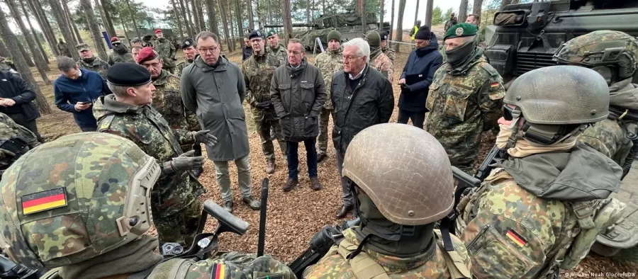 Base alemã que treina militares ucranianos aprende com eles