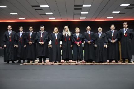 MT:  8 VAGAS:  Novos desembargadores são empossados; acompanhe