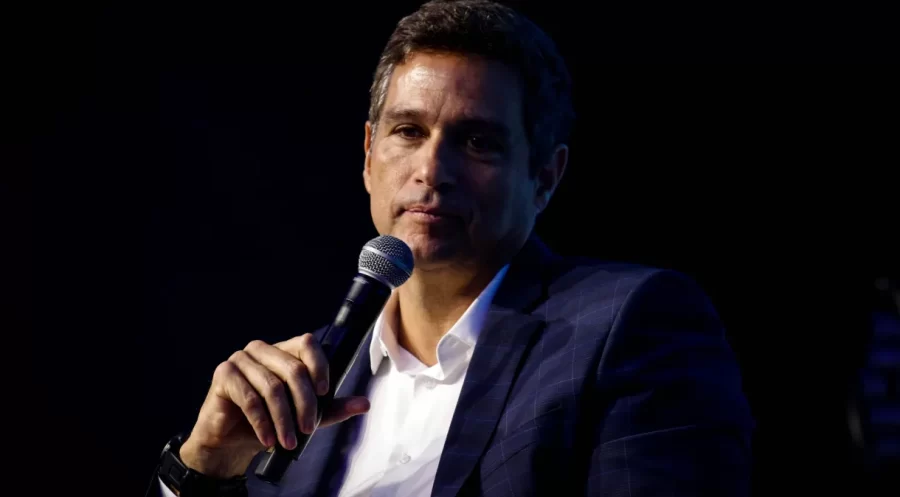 Brasil pode crescer um pouco mais de 2% em 2024, diz Campos Neto